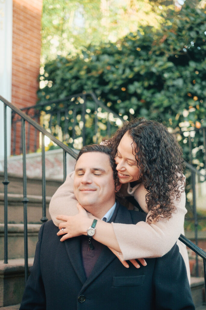 couple poses in Georgetown DC