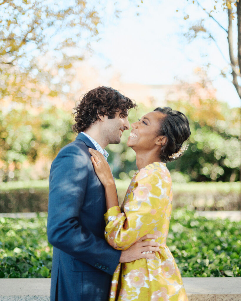 Couple poses at the Kennedy Center in DC