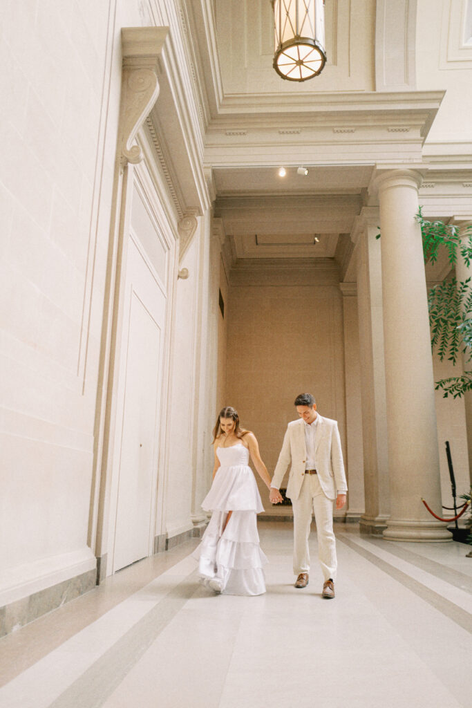 Couple Poses at the National Portrait Gallery